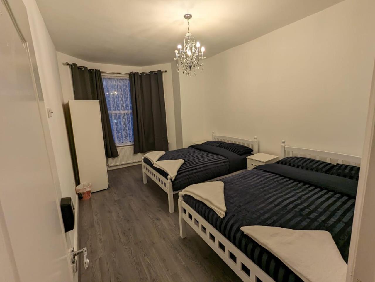 Rayan'S Lodge Stratford London Eksteriør billede